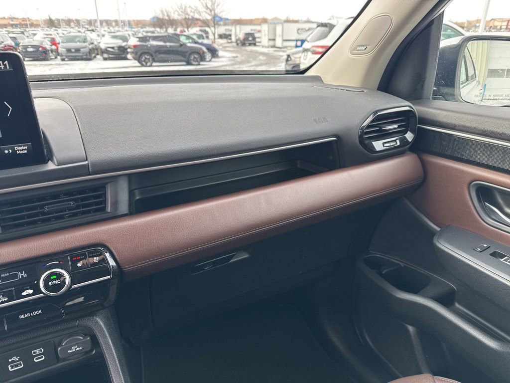 Used 2024 Honda Pilot Elite image 29