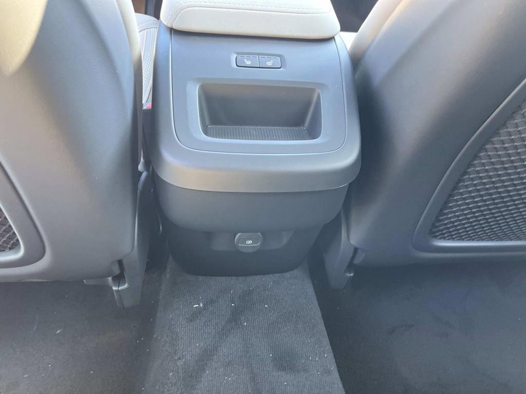 New 2026 Volvo XC60 B5 Core w/ Climate Package image 16
