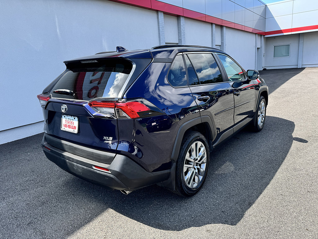 Certified 2023 Toyota RAV4 XLE Premium AWD/4WD image 4