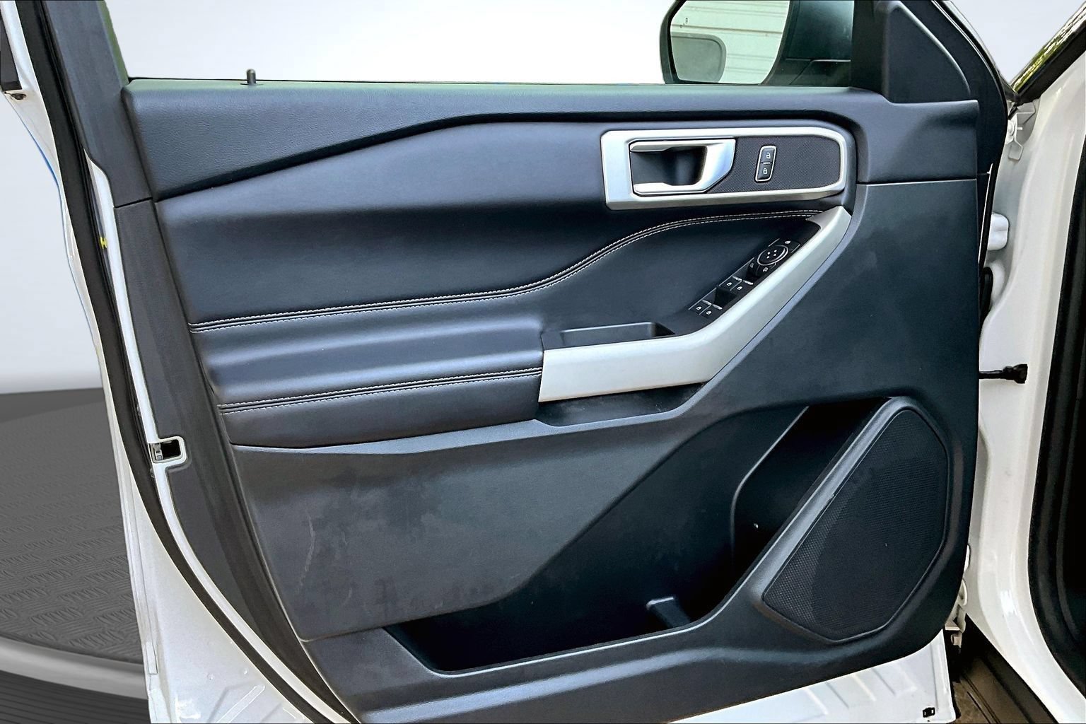 Used 2021 Ford Explorer XLT RWD image 20