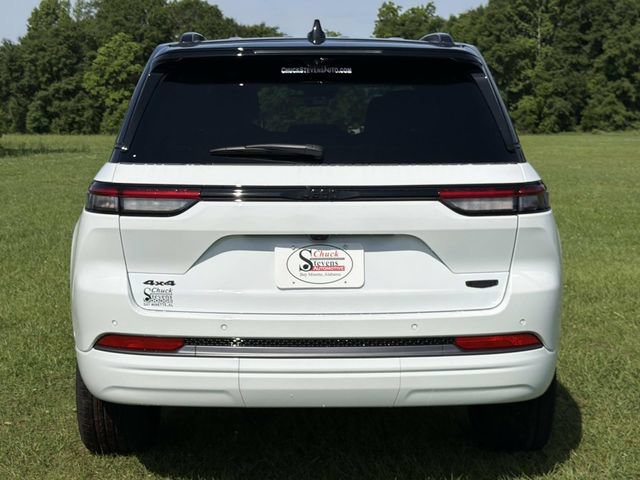New 2026 Jeep Grand Cherokee Summit w/ Obsidian Package AWD/4WD image 4