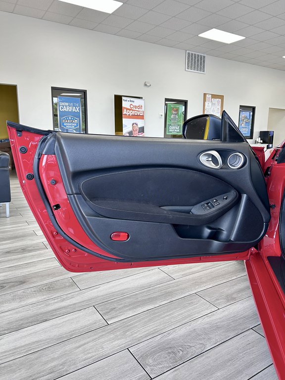 Used 2011 Nissan 370Z Touring w/ Aerodynamics Pkg RWD image 14