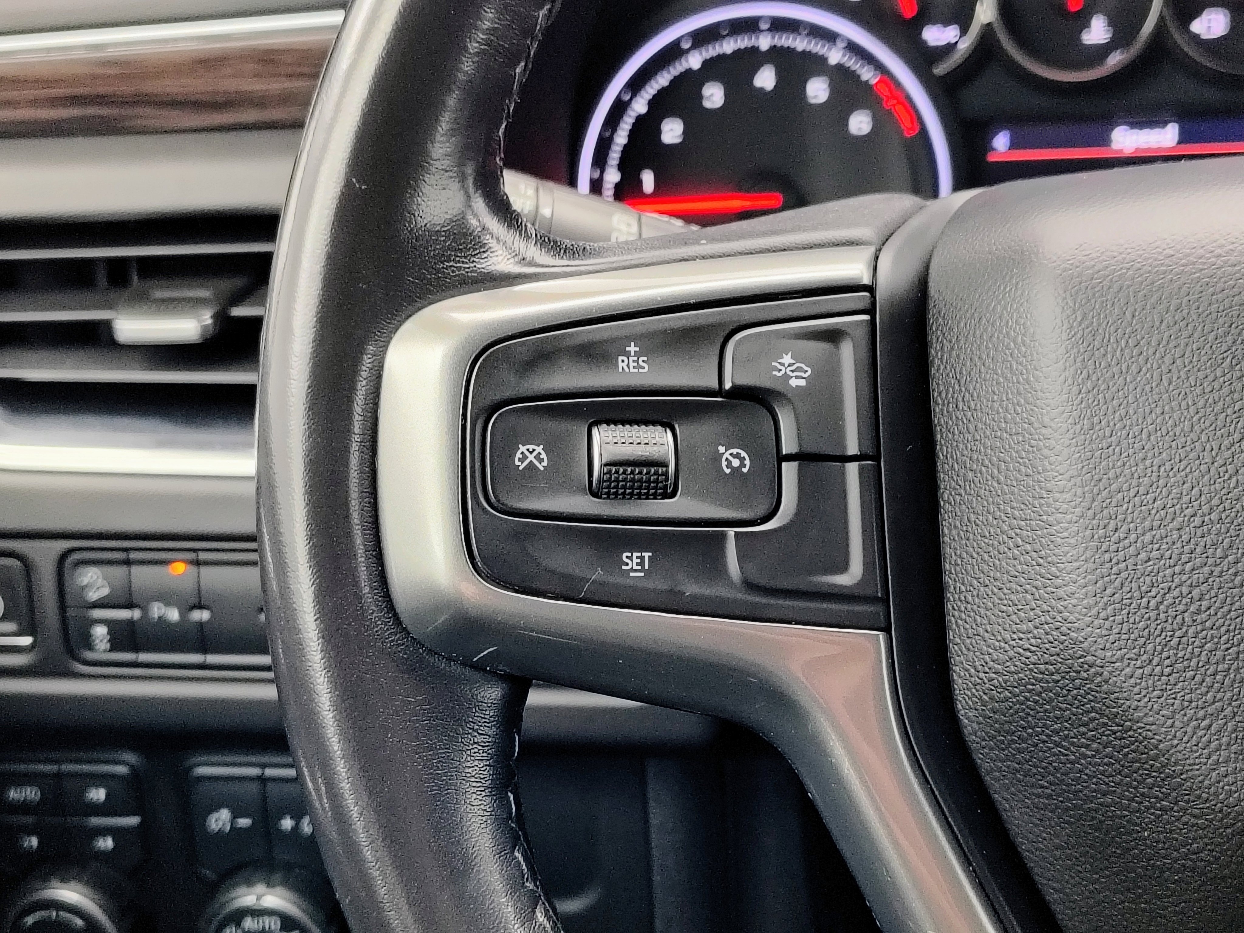 Used 2021 Chevrolet Tahoe Z71 image 46