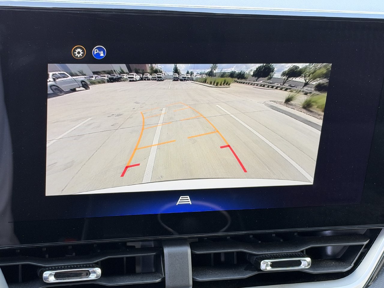 Certified 2026 Chevrolet Equinox LT FWD image 17