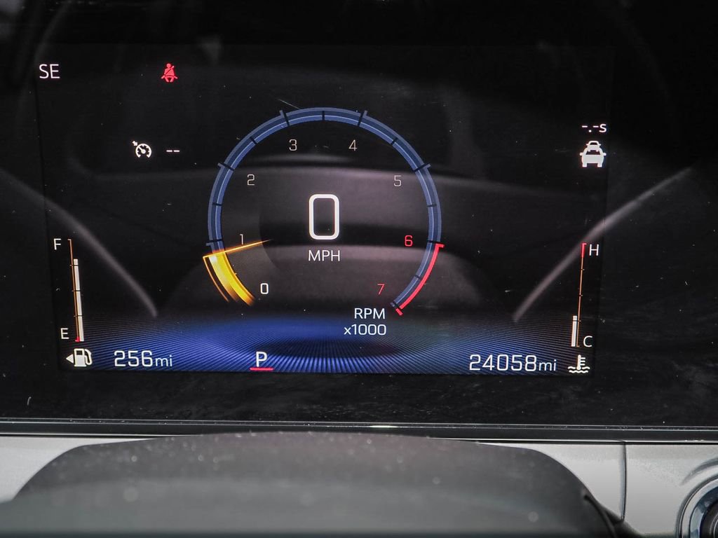 Certified 2025 Chevrolet Trax LT w/ LT Convenience Package image 16