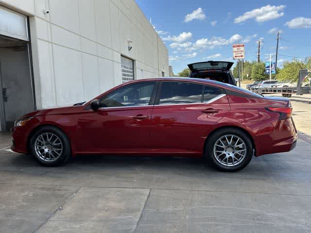Used 2019 Nissan Altima 2.5 SR FWD image 3