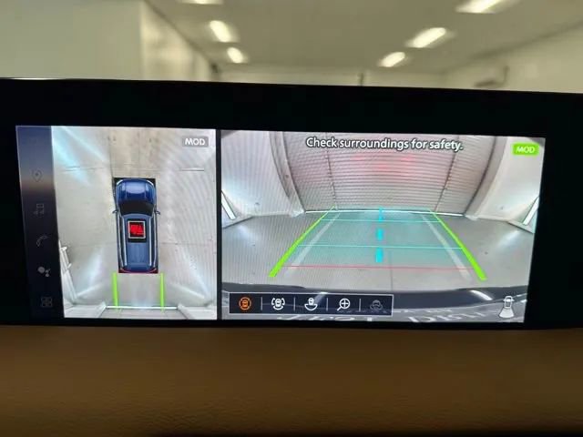 Used 2025 Nissan Armada SL image 22