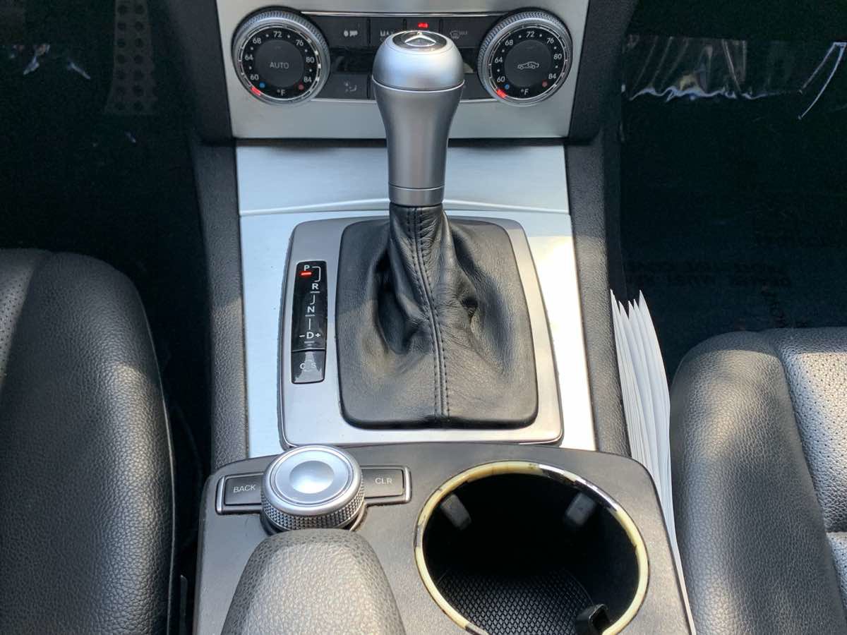 Used 2009 Mercedes-Benz C 300 Sport image 19