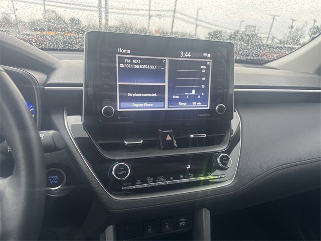 Used 2022 Toyota Corolla Cross XLE image 13