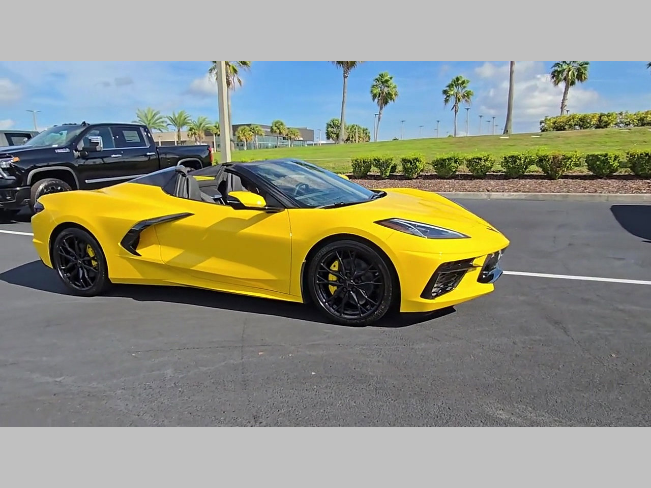 New 2026 Chevrolet Corvette Stingray Convertible w/ 1LT image 23