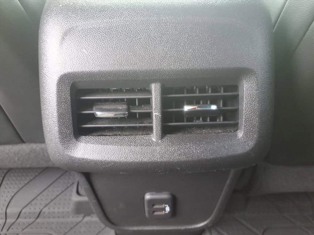 Used 2022 Chevrolet Equinox RS w/ LPO, Floor Liner Package AWD/4WD image 27