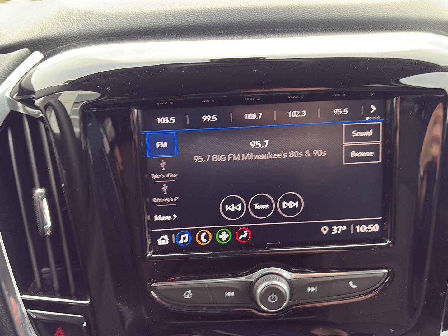 Used 2020 Chevrolet Traverse LS w/ LPO, Floor Liner Package image 9