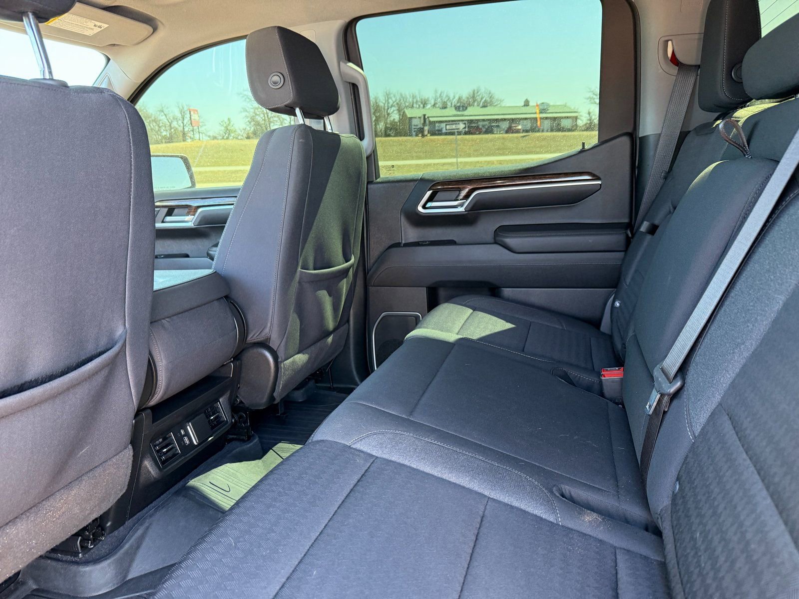 Used 2022 GMC Sierra 1500 Elevation w/ LPO, Elevation Black Package image 19