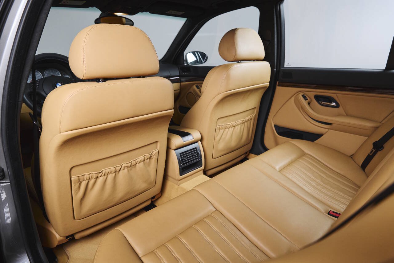 Used 2003 BMW M5 RWD image 44