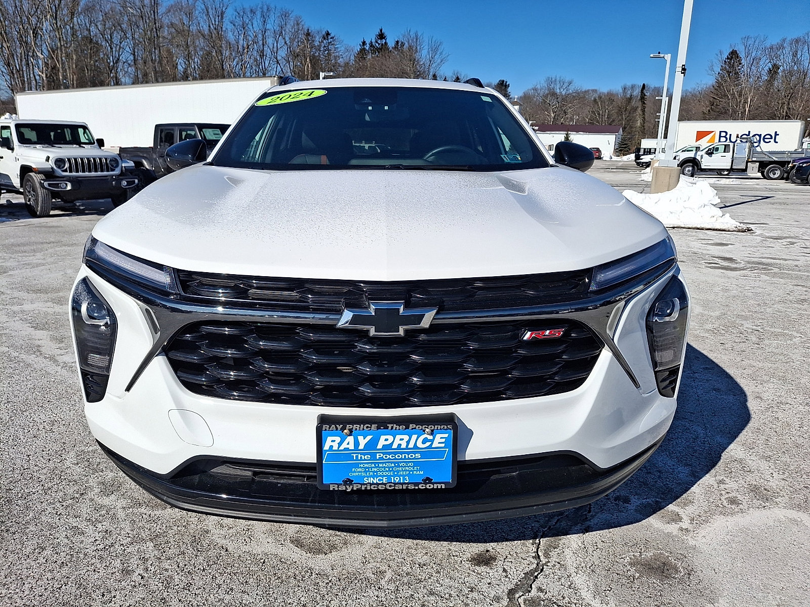 Certified 2024 Chevrolet Trax RS w/ Driver Confidence Package image 2