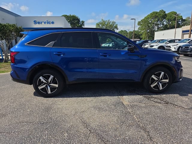 Used 2022 Kia Sorento S w/ Panoramic Sunroof Package FWD image 3