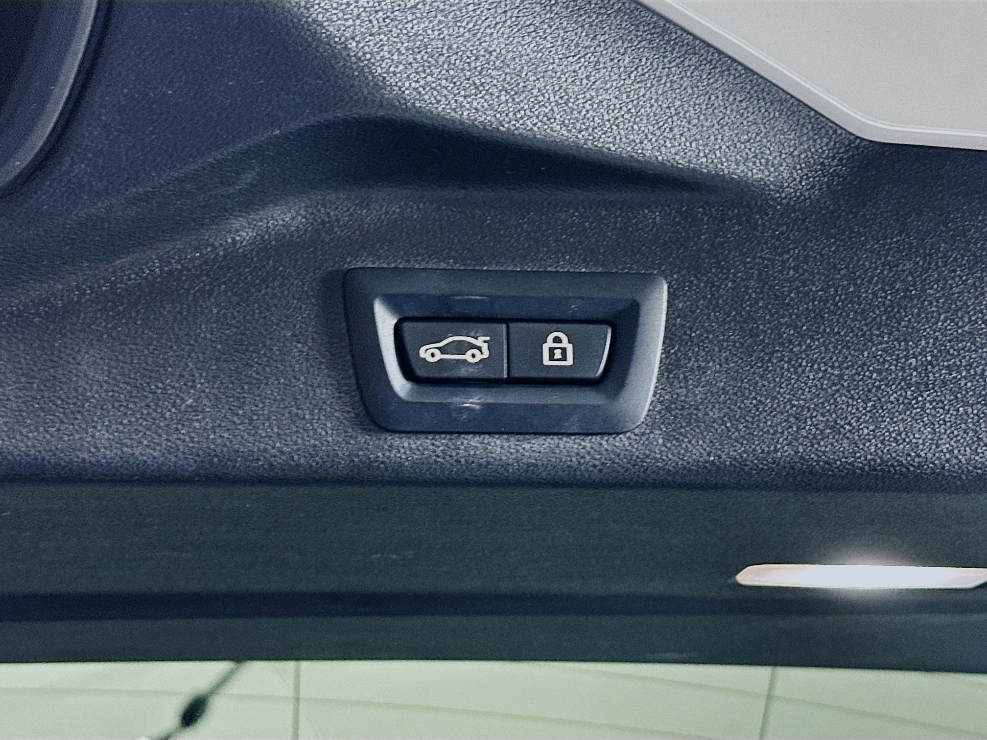 Used 2023 BMW X5 sDrive40i w/ Parking Assistance Package image 31