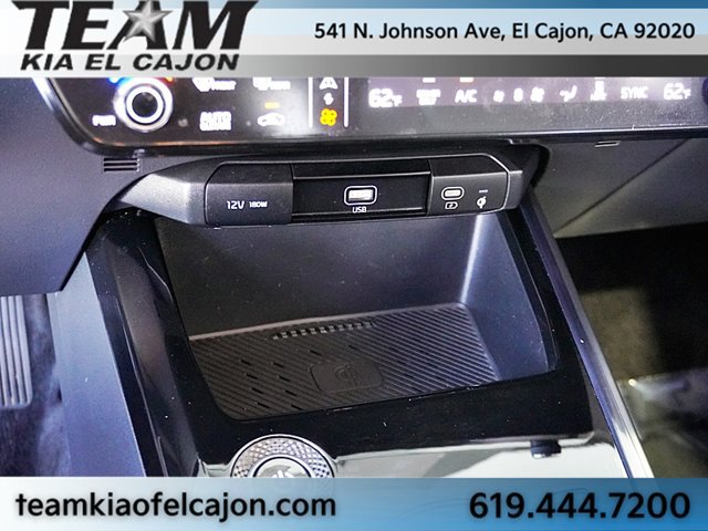 Certified 2025 Kia Niro Wind FWD image 32