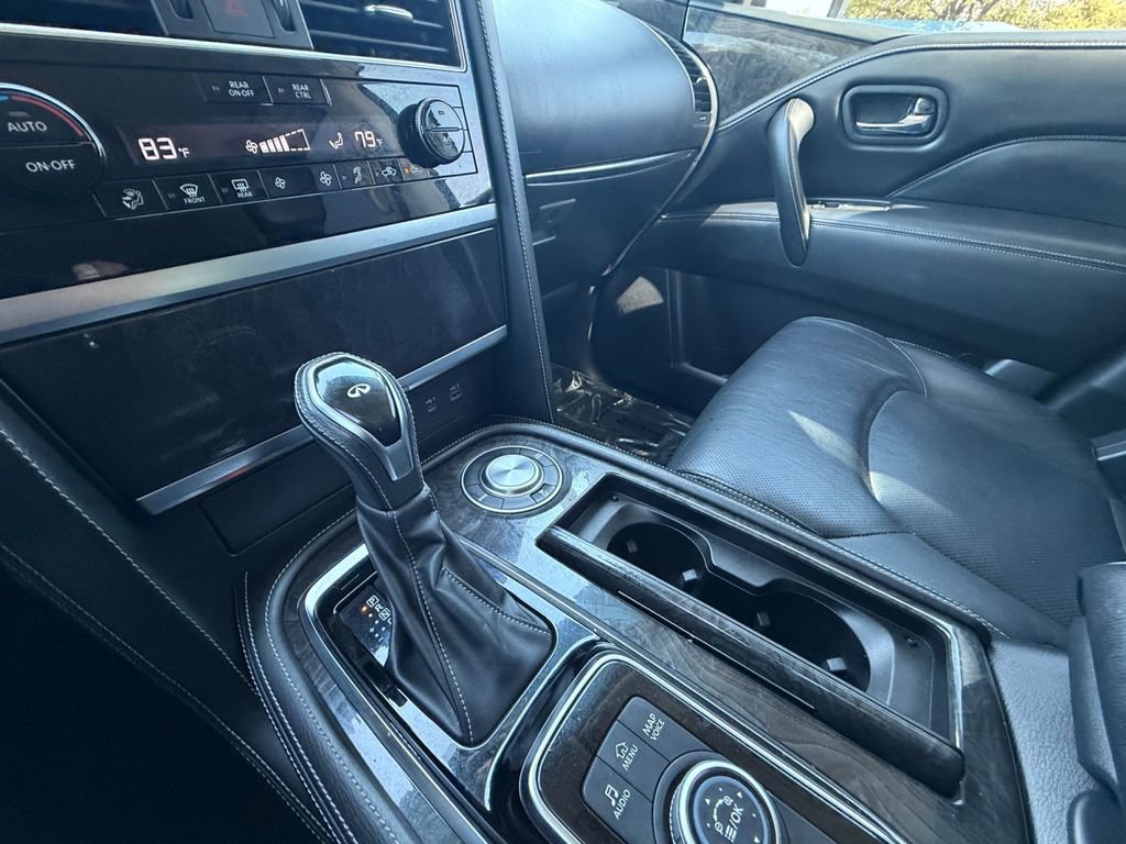Used 2023 INFINITI QX80 Luxe w/ All-Season Package RWD image 22