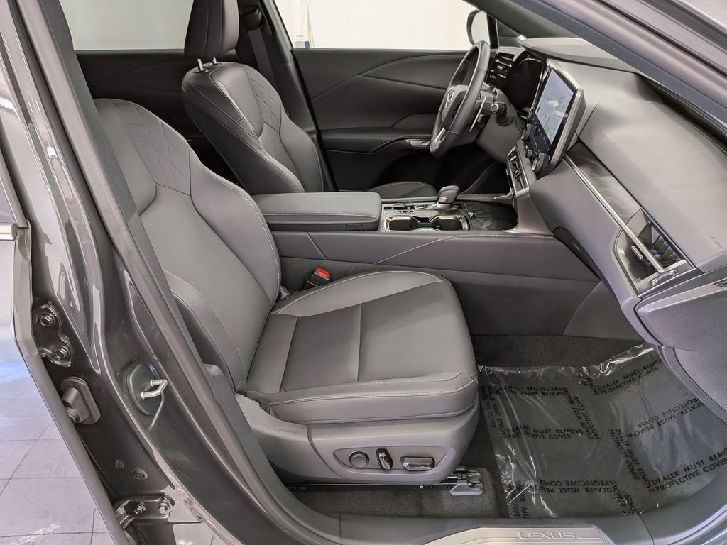 Certified 2025 Lexus RX 350 Premium w/ Convenience Package AWD/4WD image 34
