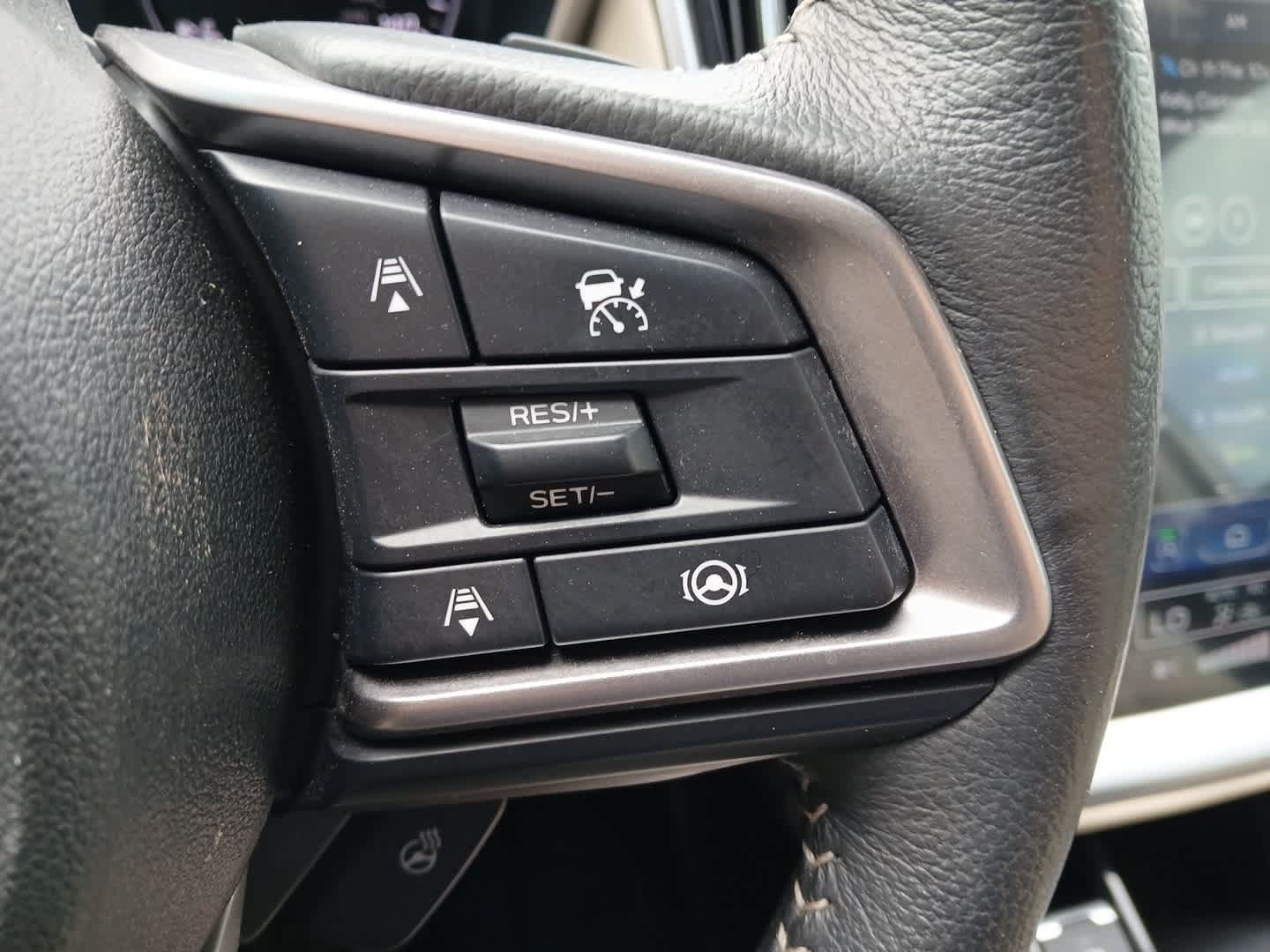 Used 2024 Subaru Outback Limited AWD/4WD image 25