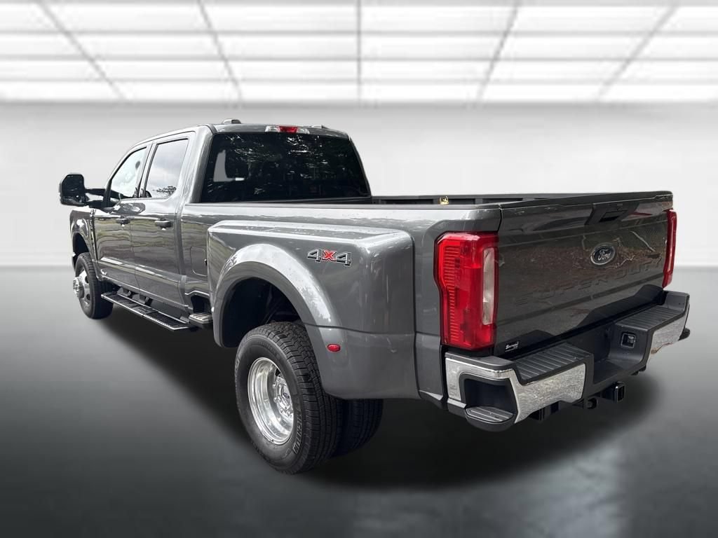 Certified 2026 Ford F350 XLT AWD/4WD image 3