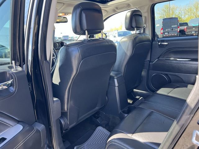 Used 2017 Jeep Compass High Altitude AWD/4WD image 16