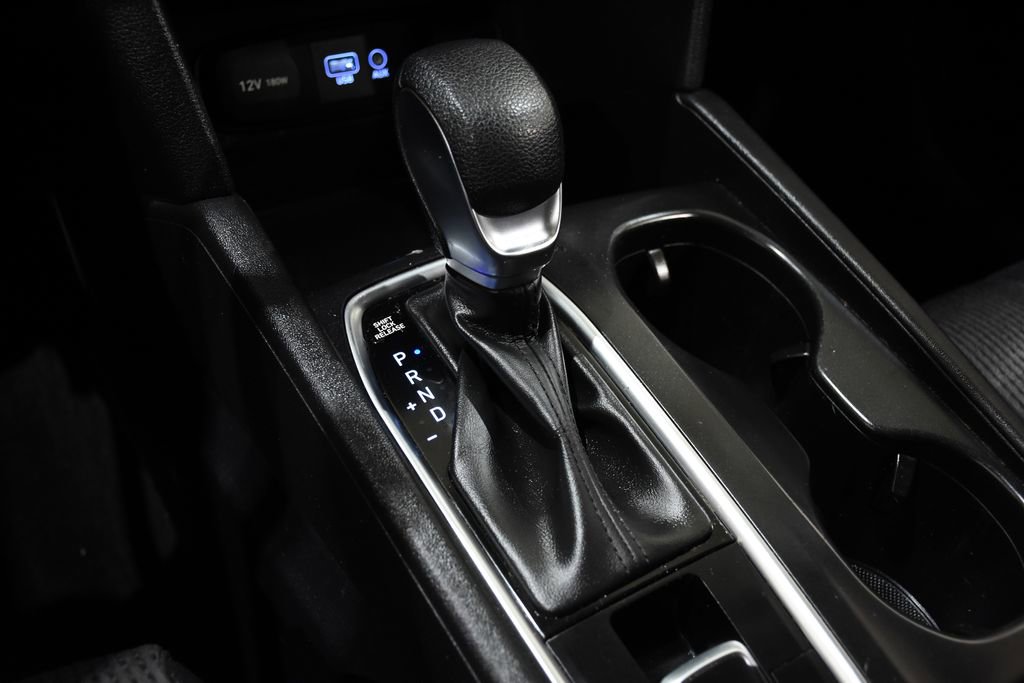 Used 2020 Hyundai Santa Fe SE image 22