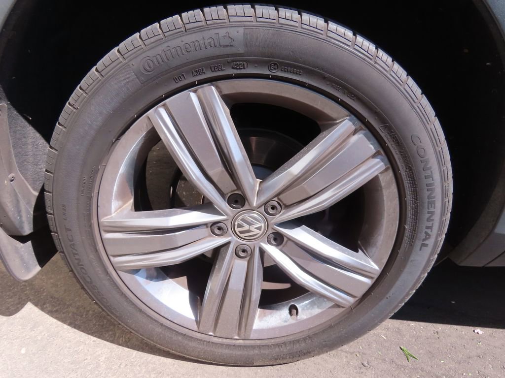 Used 2019 Volkswagen Tiguan SEL Premium AWD/4WD image 17