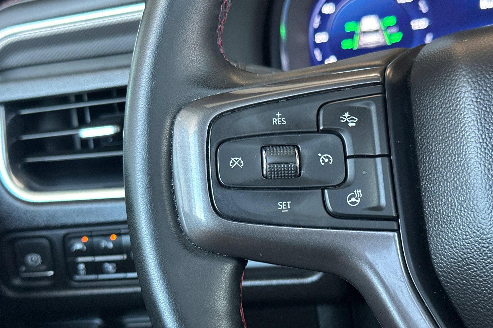 Used 2023 Chevrolet Tahoe RST w/ Luxury Package AWD/4WD image 35
