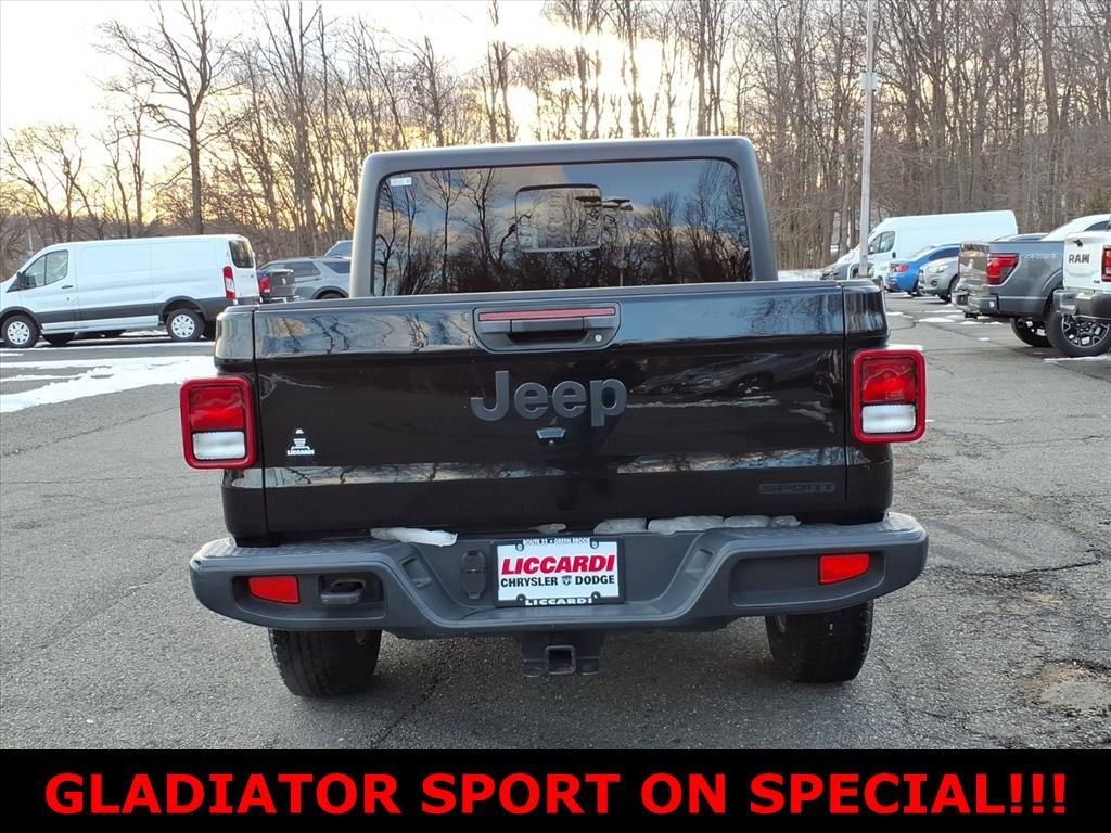 Used 2021 Jeep Gladiator Sport image 5