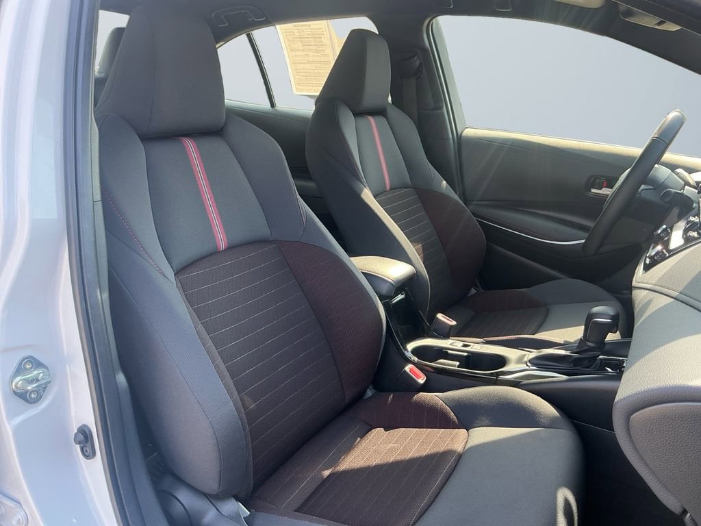 Certified 2025 Toyota Corolla SE image 17