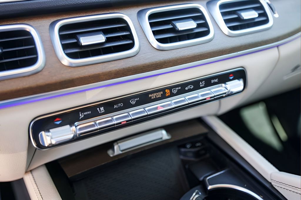 Used 2021 Mercedes-Benz GLS 450 4MATIC image 19