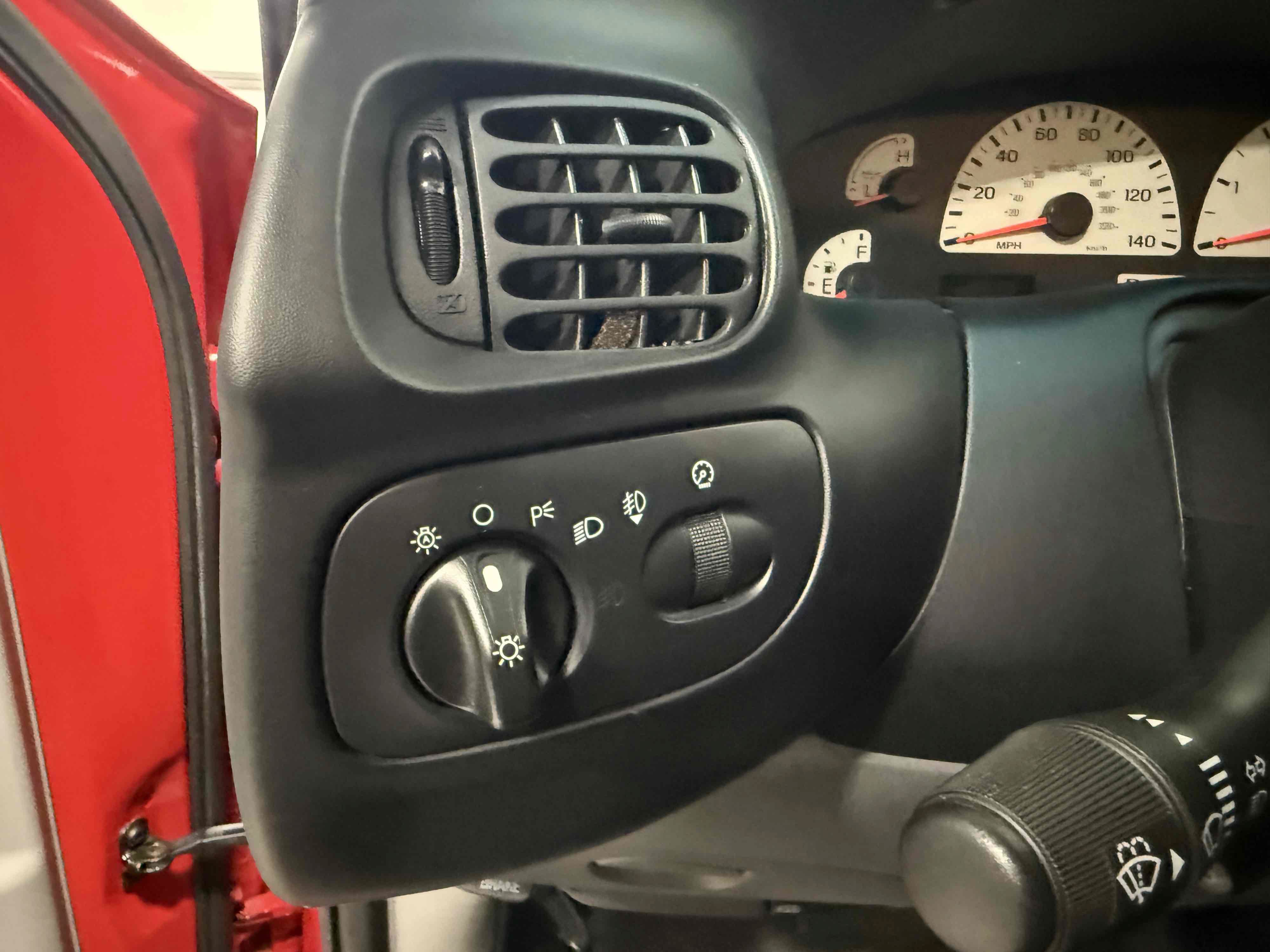 Used 2001 Ford F150 Lightning RWD image 65