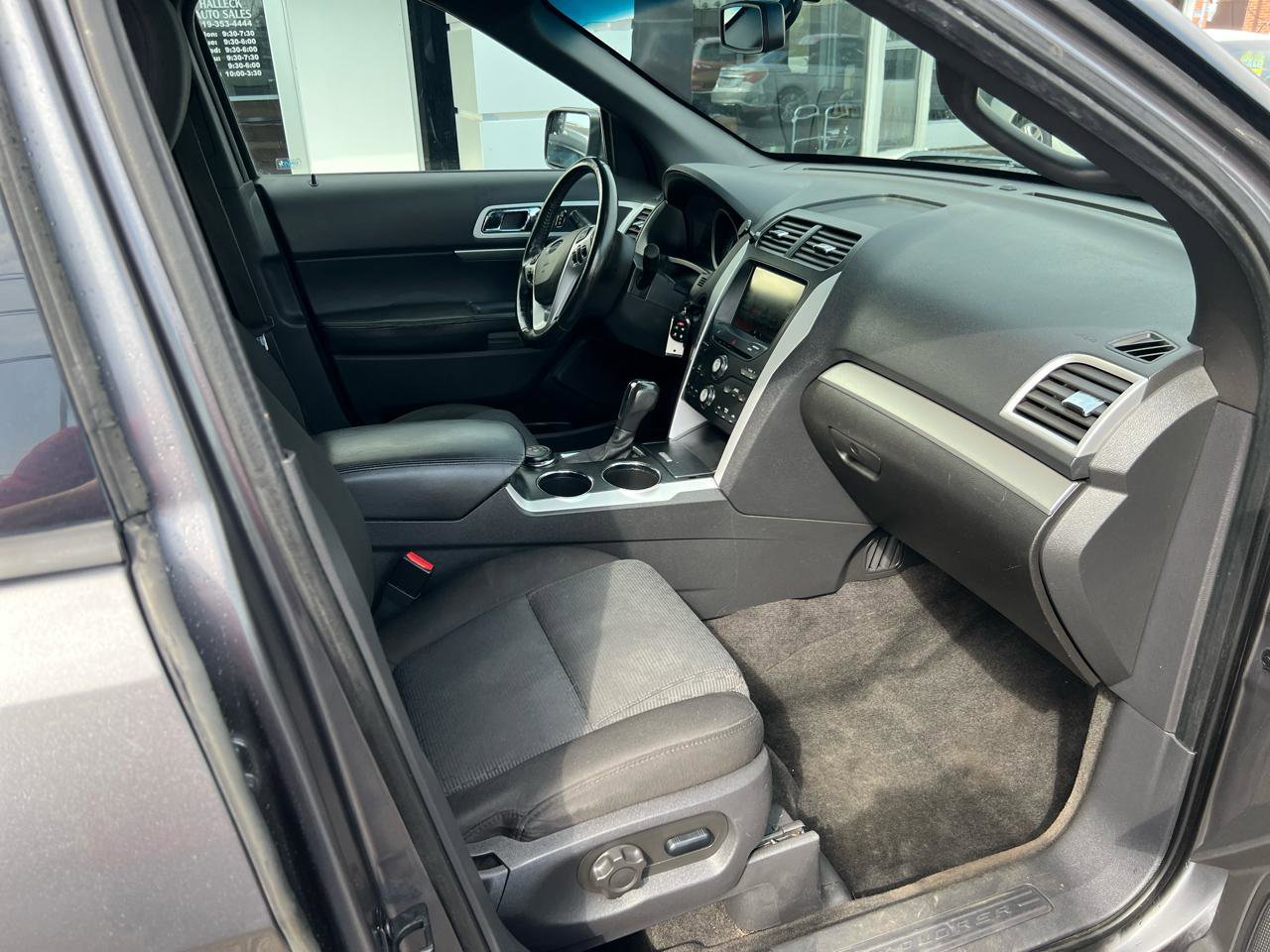 Used 2012 Ford Explorer XLT AWD/4WD image 10