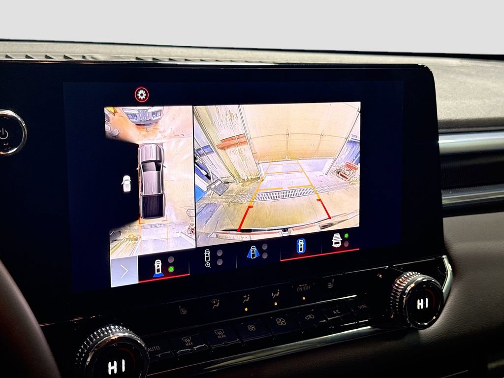 Used 2024 GMC Canyon Elevation w/ Elevation Premium Package image 13