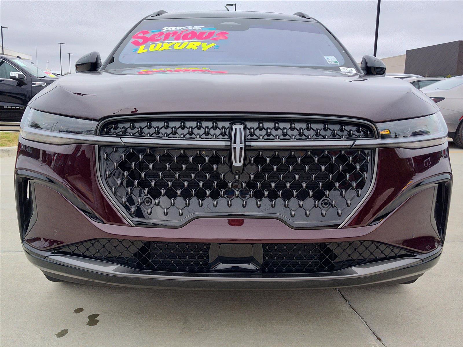 Used 2025 Lincoln Nautilus Reserve image 12