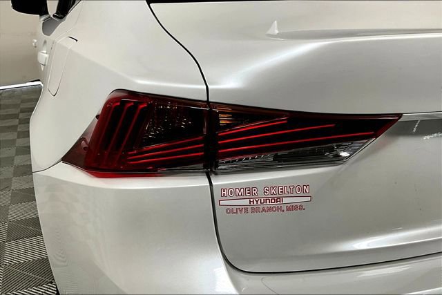 Used 2020 Lexus IS 300 image 29