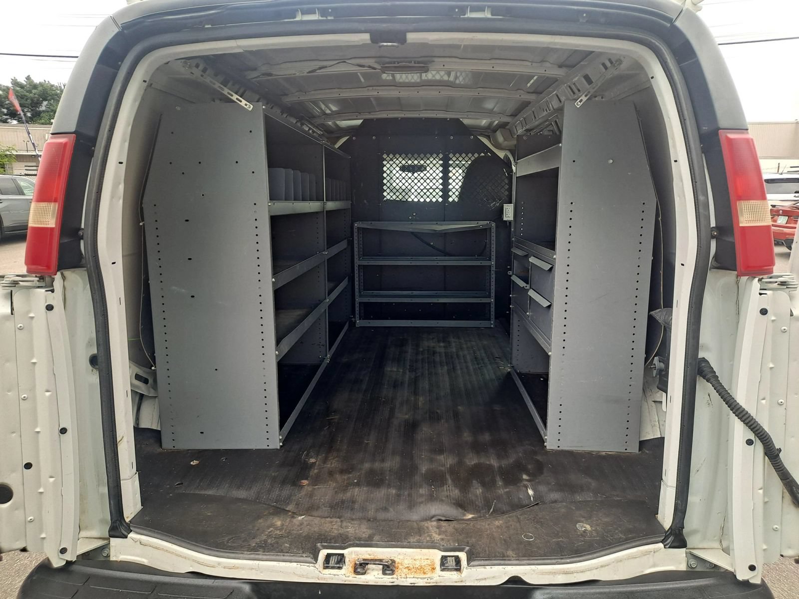 Used 2012 Chevrolet Express 2500 RWD image 8