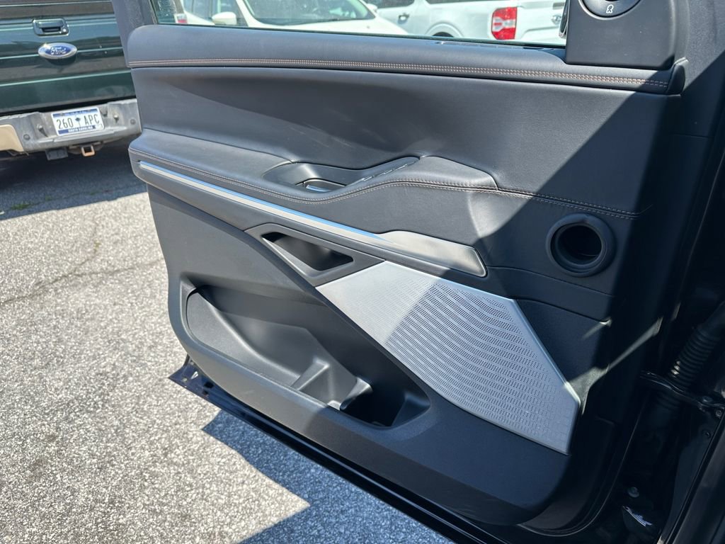 Used 2025 Lincoln Navigator Black Label AWD/4WD image 22