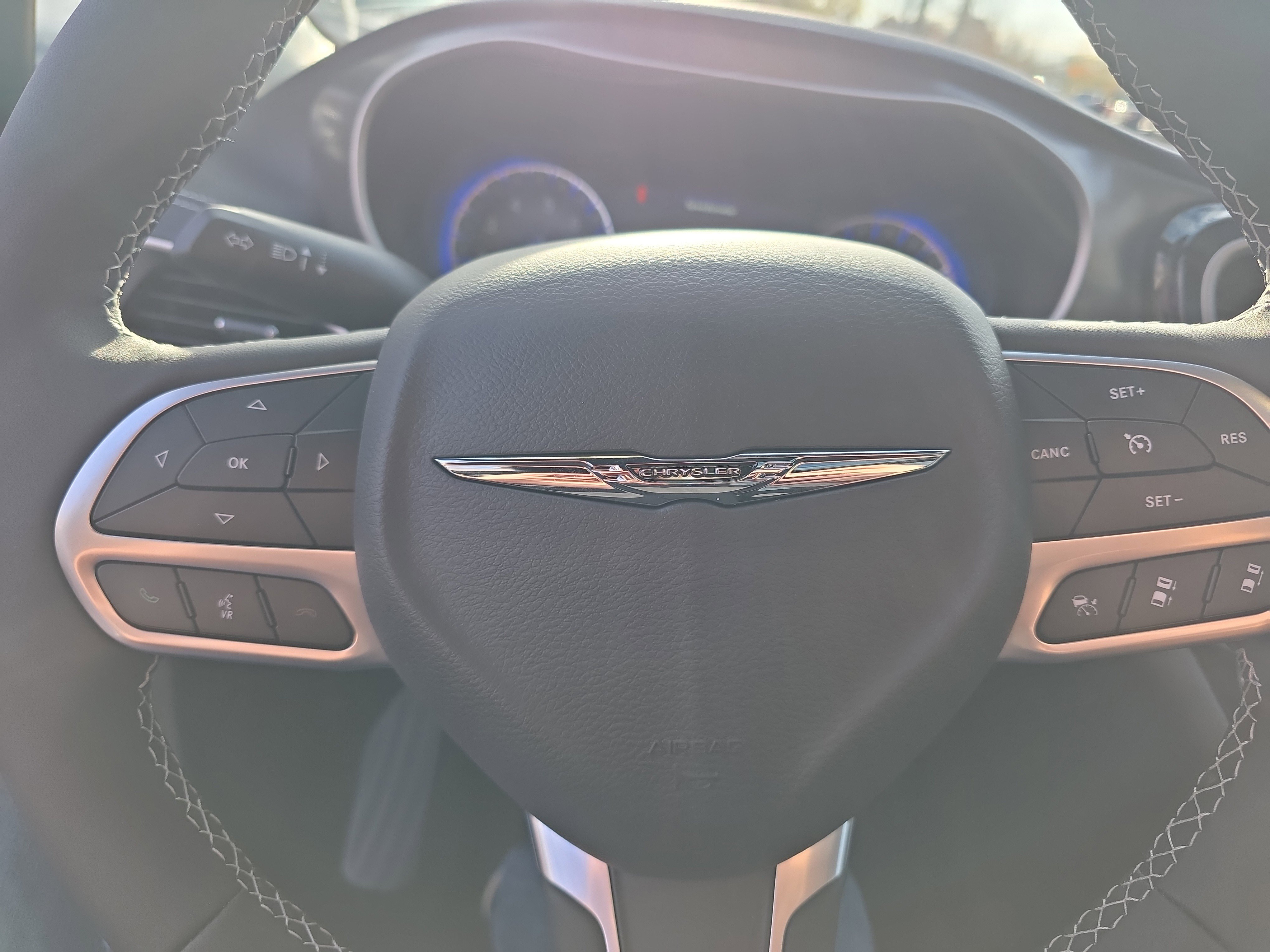 New 2026 Chrysler Pacifica Select image 11