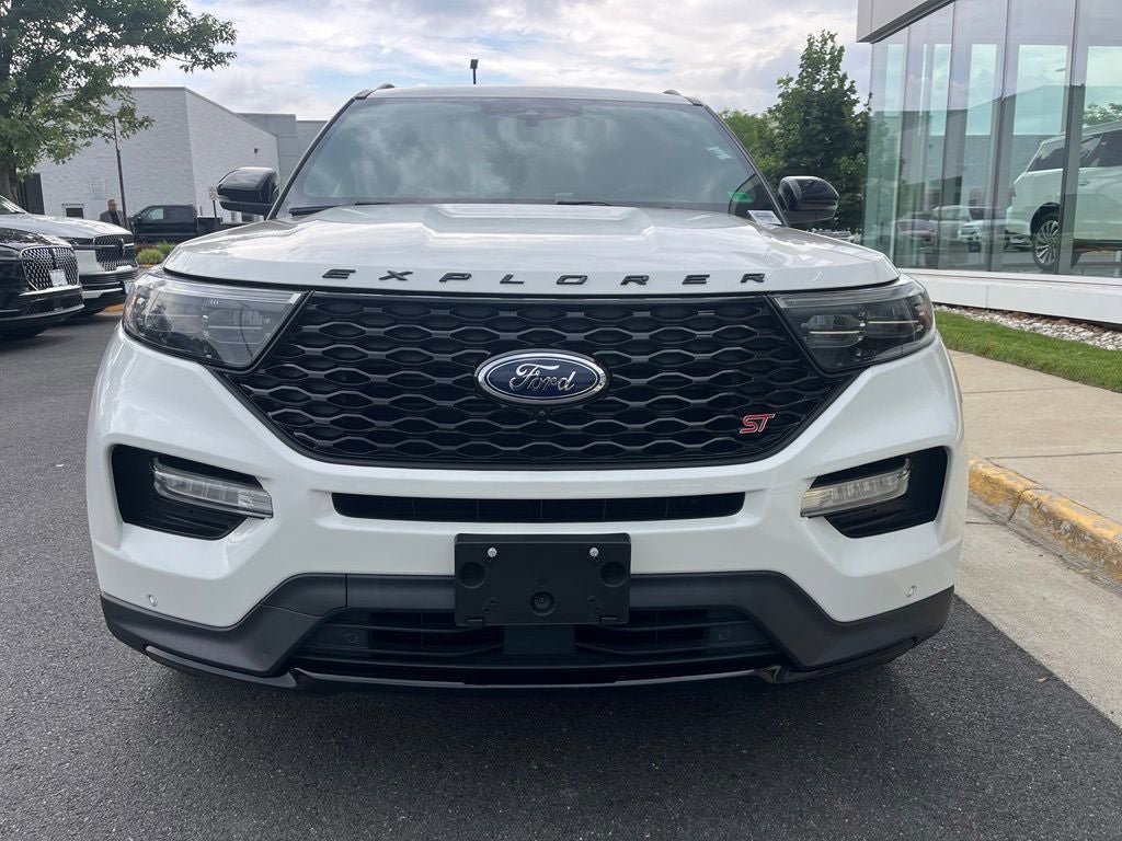 Used 2022 Ford Explorer ST w/ Equipment Group 401A AWD/4WD image 2