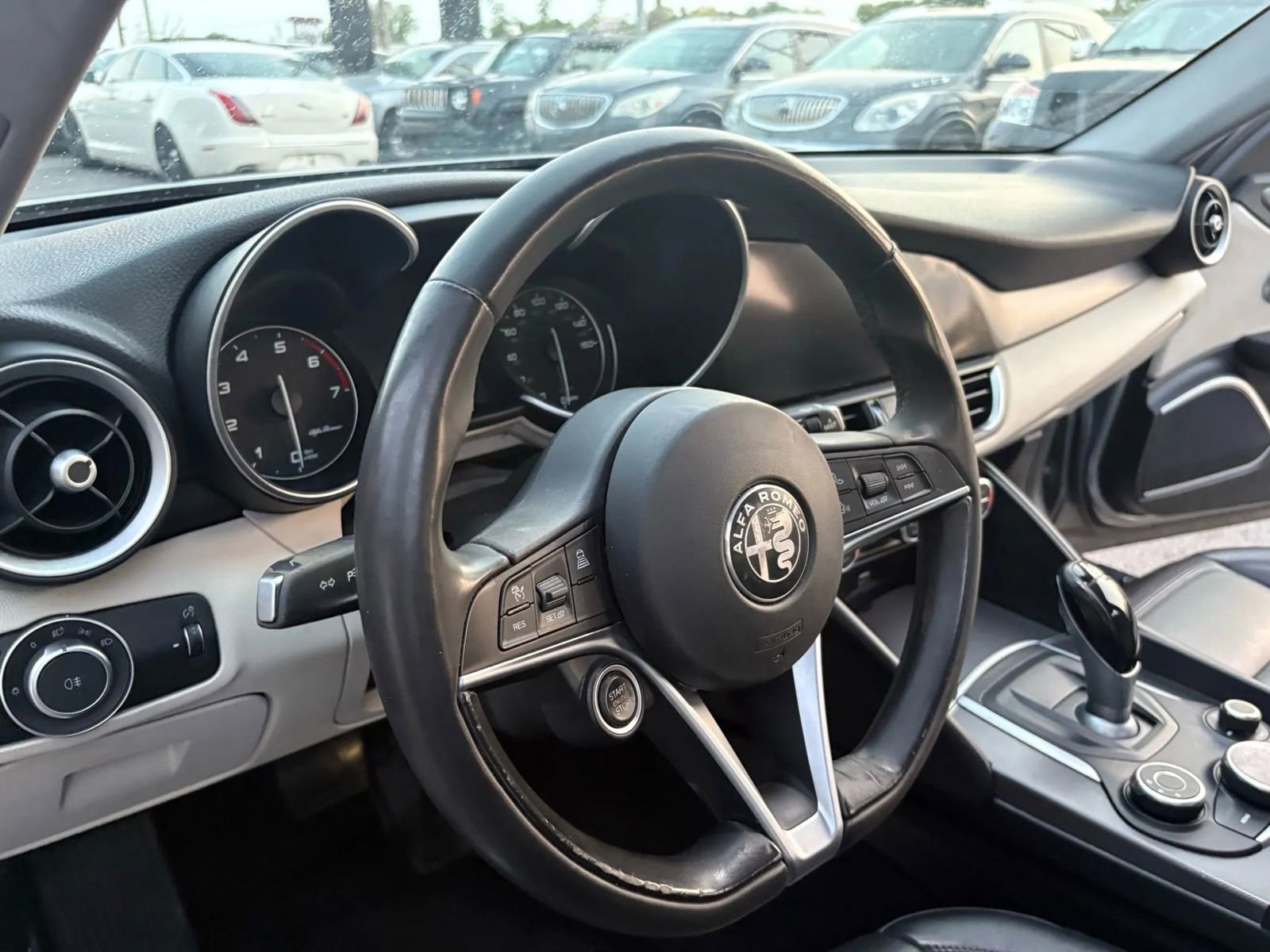 Used 2018 Alfa Romeo Giulia Ti AWD/4WD image 27