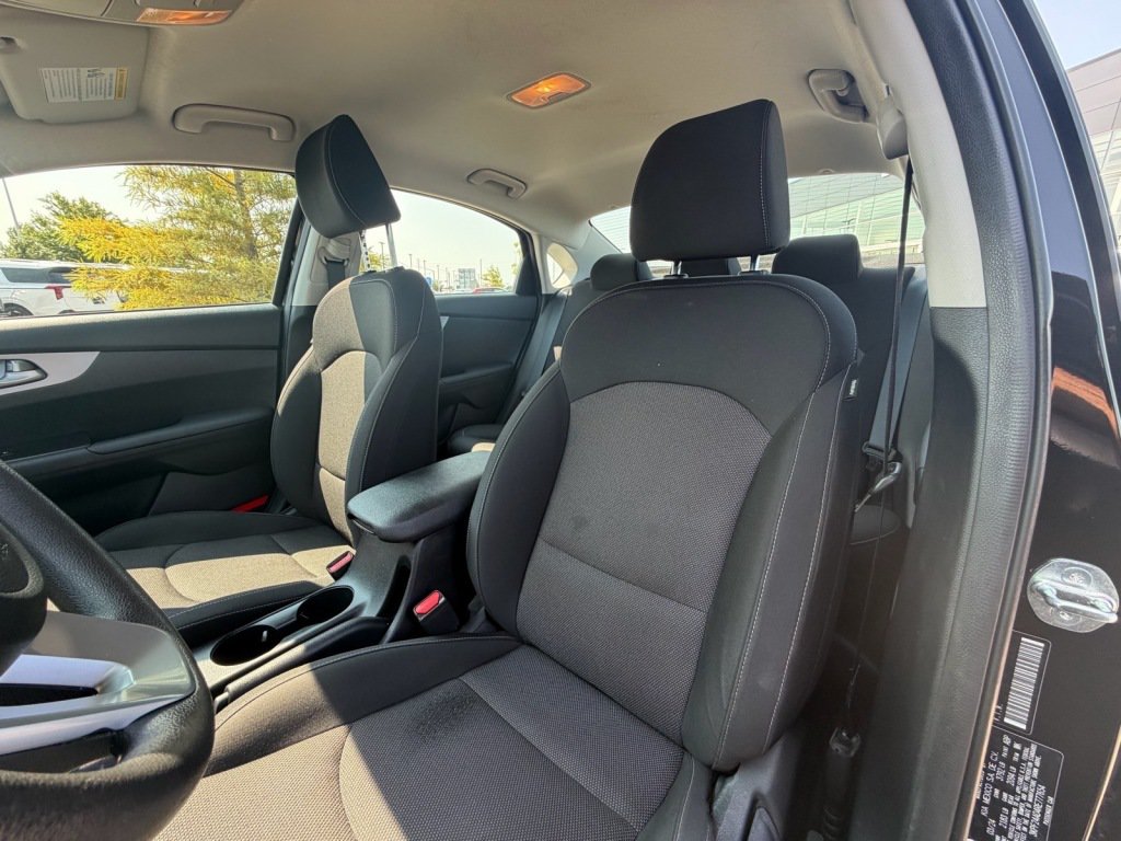 Used 2024 Kia Forte LXS w/ LXS Technology Package FWD image 10
