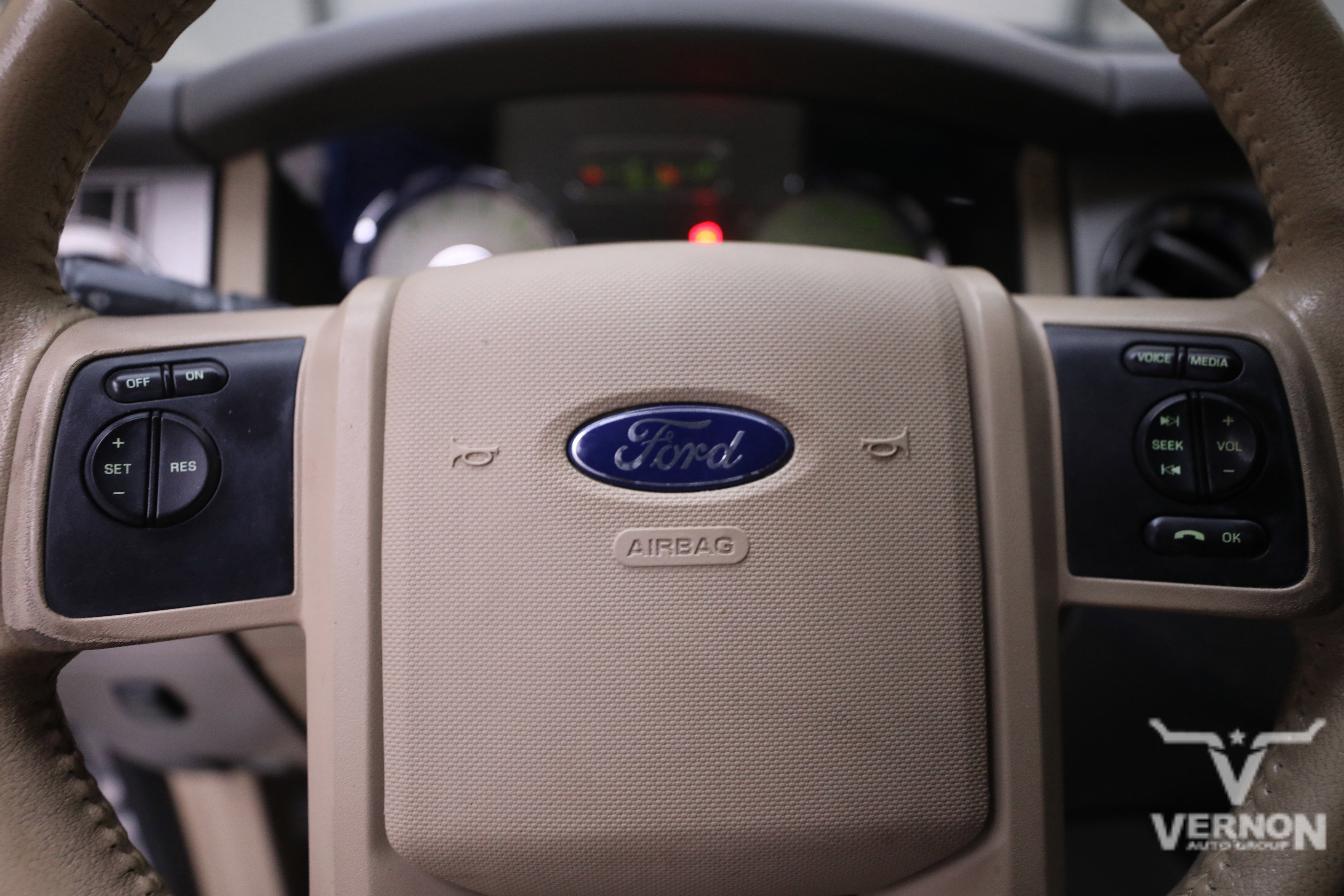 Used 2013 Ford Expedition EL XLT image 38