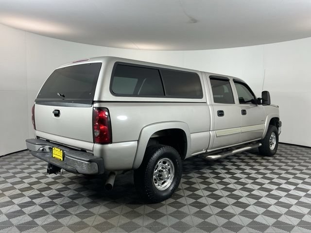 Used 2006 Chevrolet Silverado 2500 W/T w/ Skid Plate Package AWD/4WD image 4