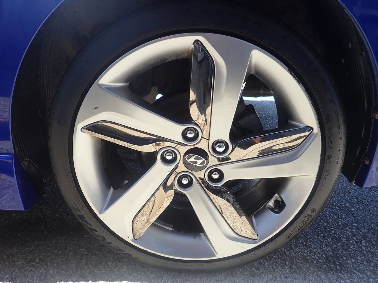 Used 2013 Hyundai Veloster Turbo FWD image 32