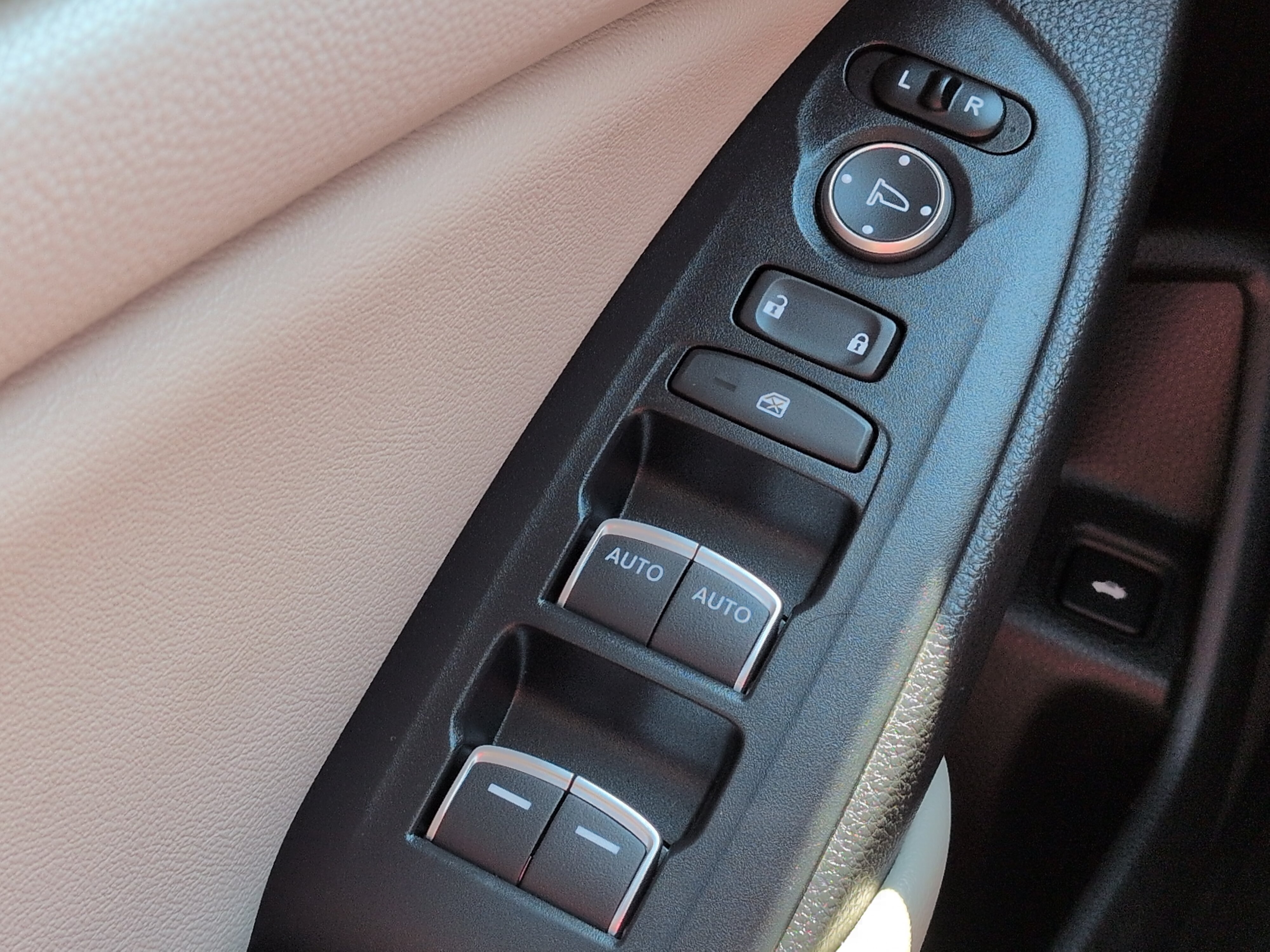 Used 2021 Honda Accord EX-L image 21
