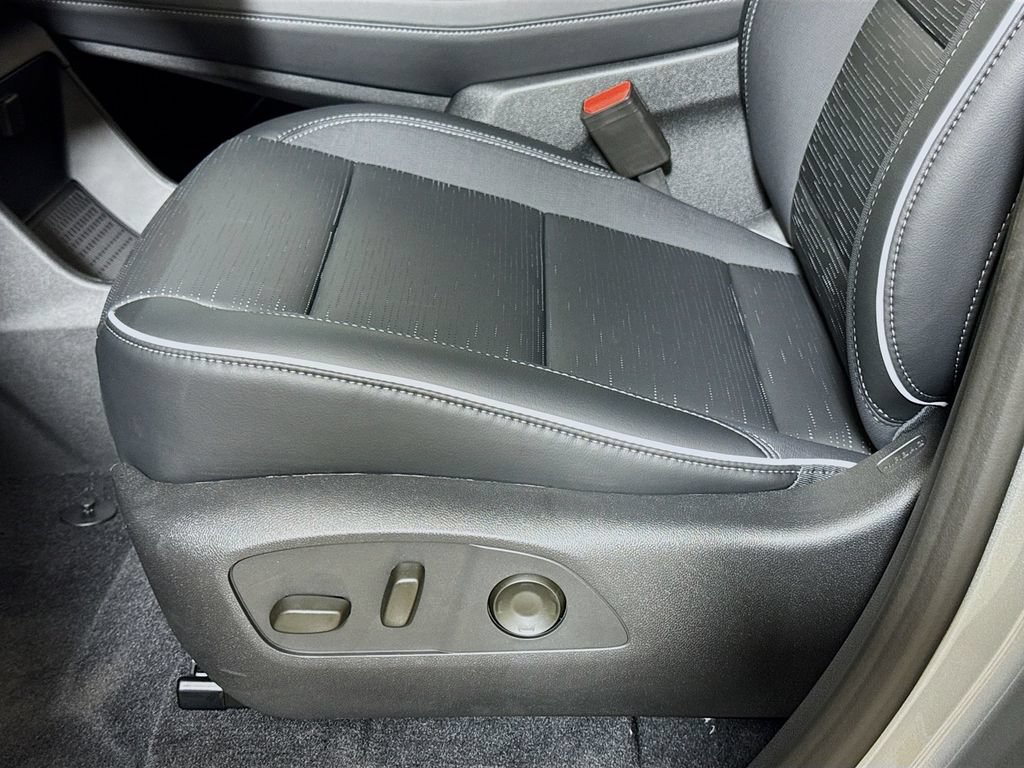 New 2026 Buick Enclave Sport Touring w/ Power Package FWD image 17