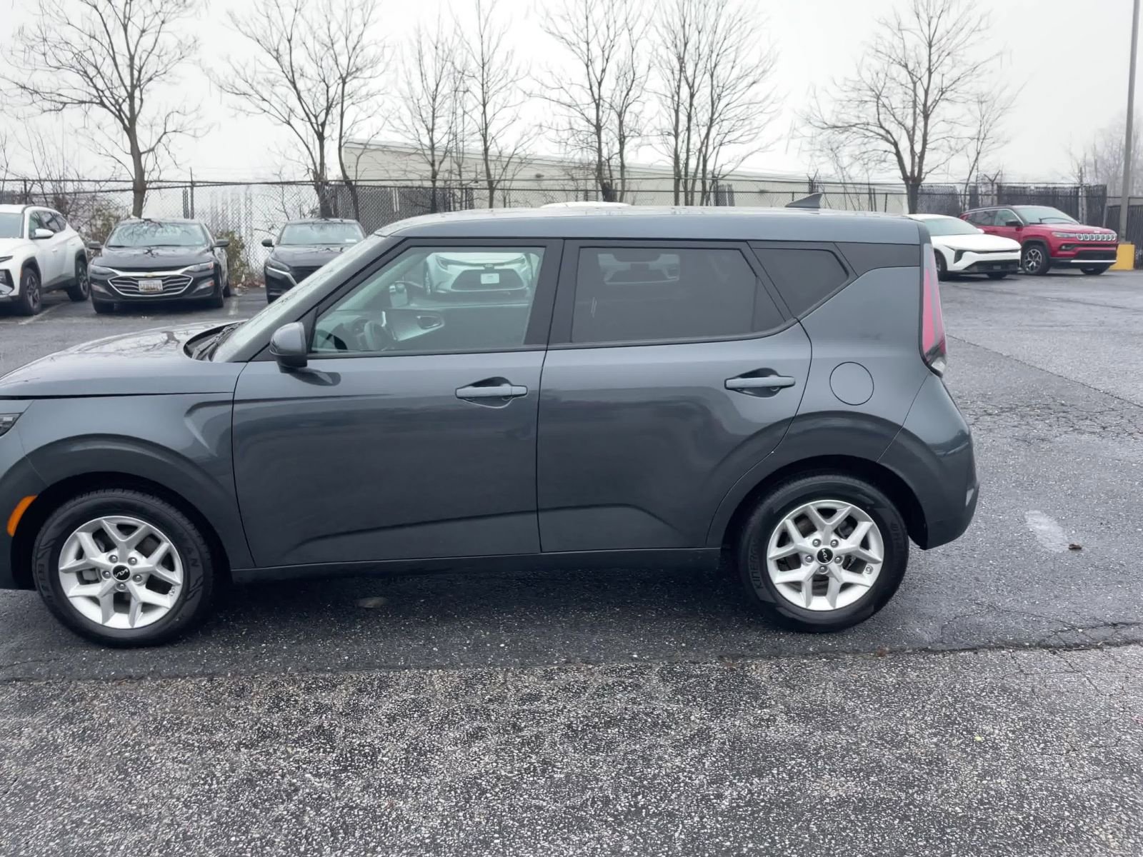 Used 2025 Kia Soul LX w/ LX Technology Package image 9